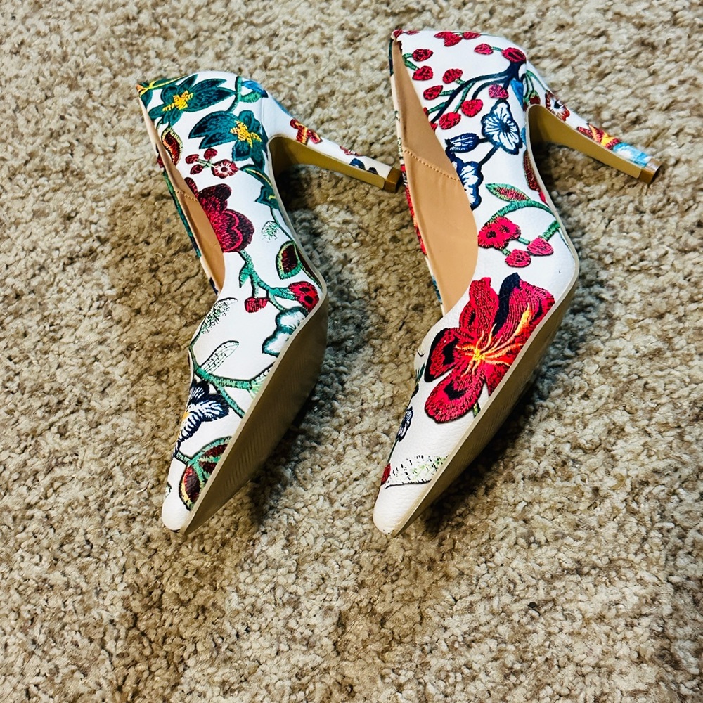 Floral Embroidered Women's Heels